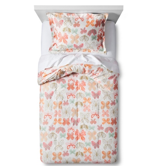 pillowfort twin comforter